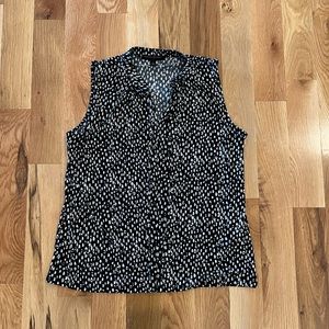Black and white printed sleeveless blouse size small